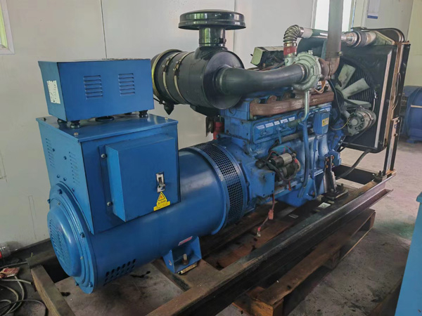 九江100kW柴油发电机组使用多级机油有哪些优缺点？